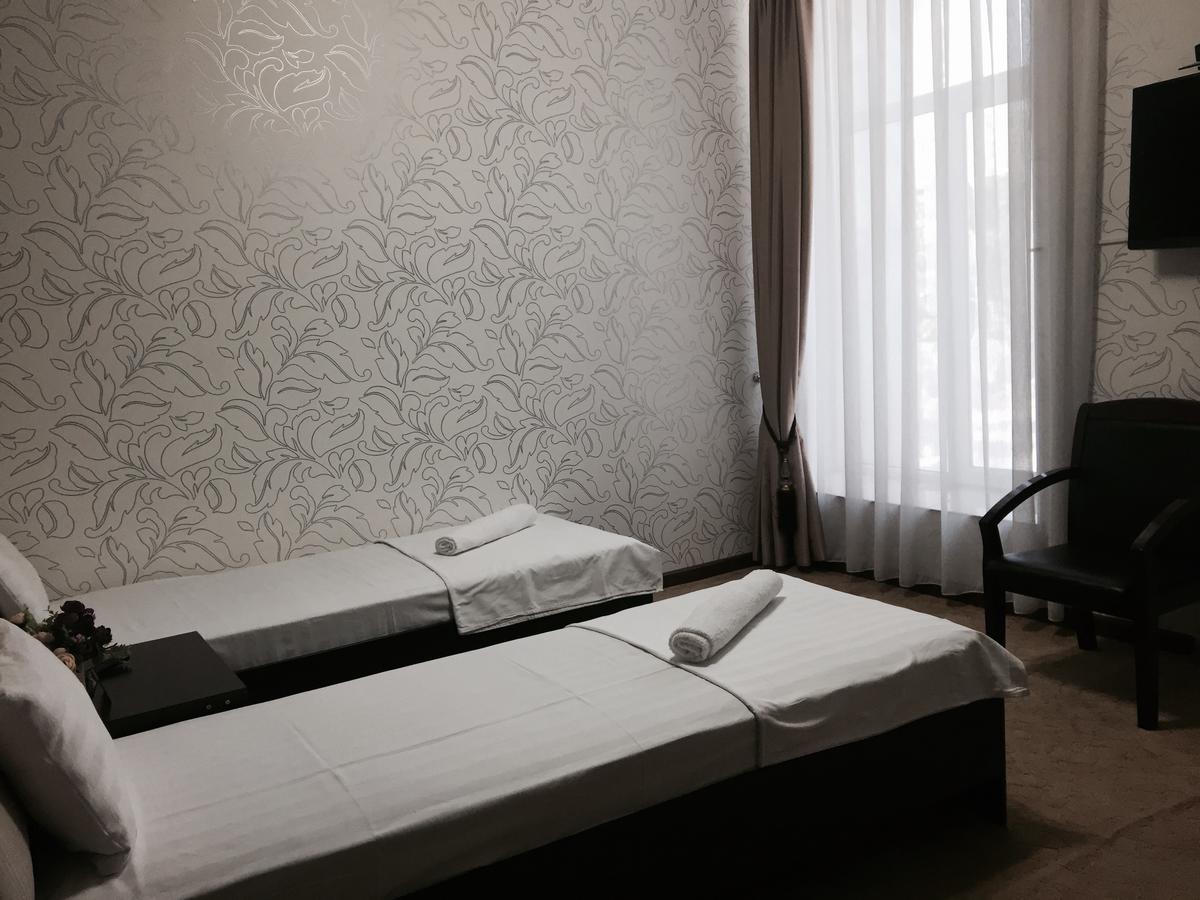 Hotel Avenue Bishkek Exterior photo